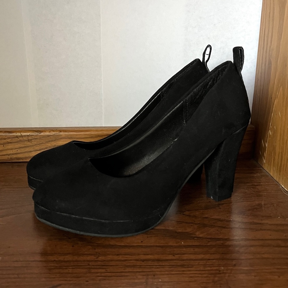 Faux Suede Pumps